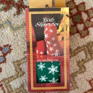 Snowflake Slipper Socks size 5-6.5